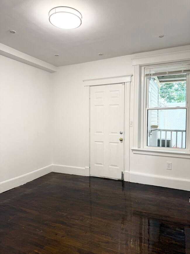 Photo - 46 Cameron St