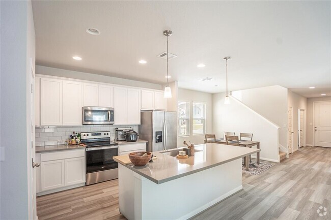Building Photo - 301 Elm Br Trl Rental
