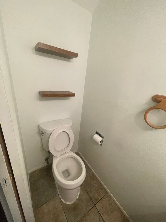 Photo - Beautiful Two Bedroom Home! End Unit!