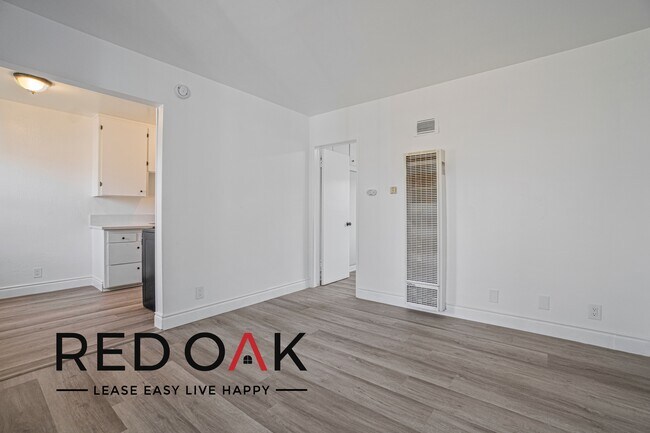 Photo - Beautiful One Bedroom with Spacious Rooms,... Unidad 5