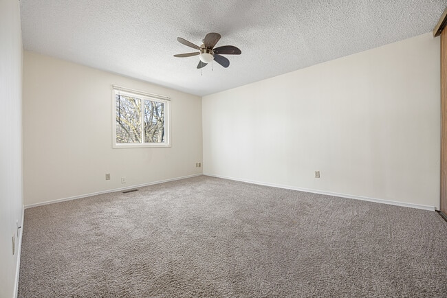 Photo - 105 Golden Eagle Rd