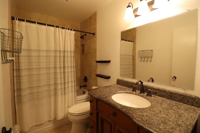 Photo - Great Southpoint Estates Home