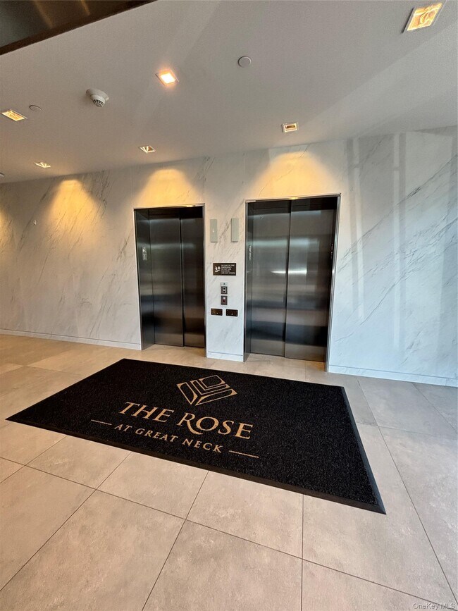 218 Middle Neck Rd Unit 313