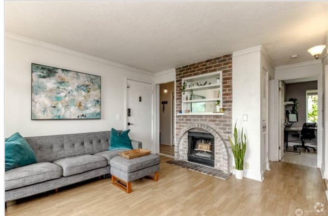 Building Photo - 1020 S 230th St Unit B 107 Rental