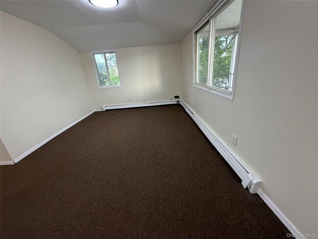 Photo - 217-07 134th Rd