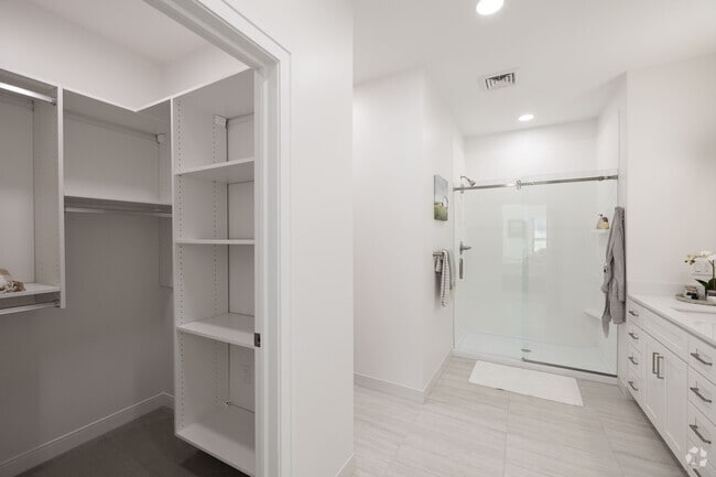 2BR, 2BA - 1,160SF - Primary Bathroom