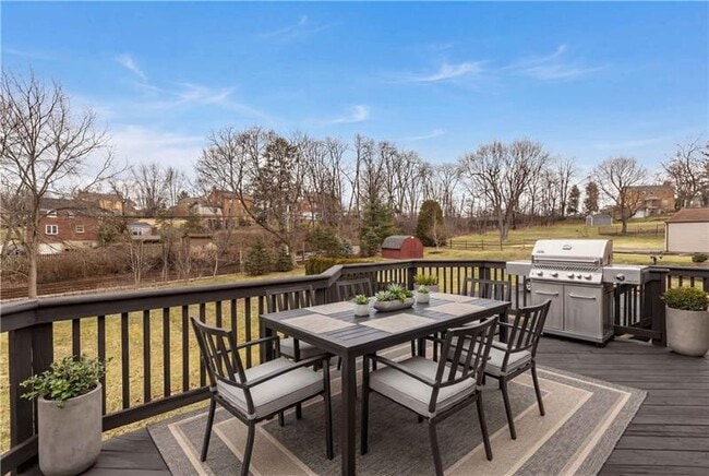 Photo - 2608 Milford Dr