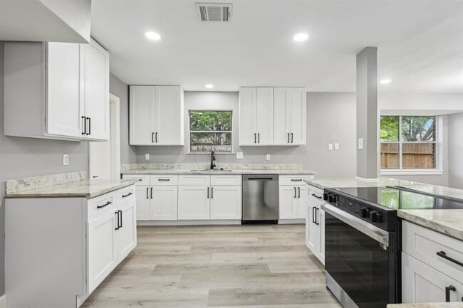 Building Photo - 4031 Rushcroft Dr Rental