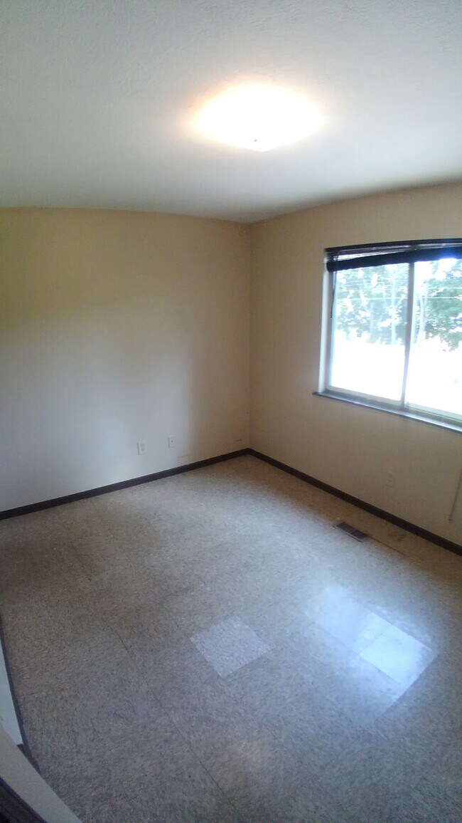 Photo - 244 Spartan Ave