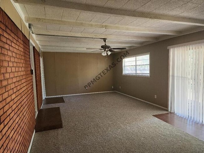 Photo - 5453 Wayside Ave