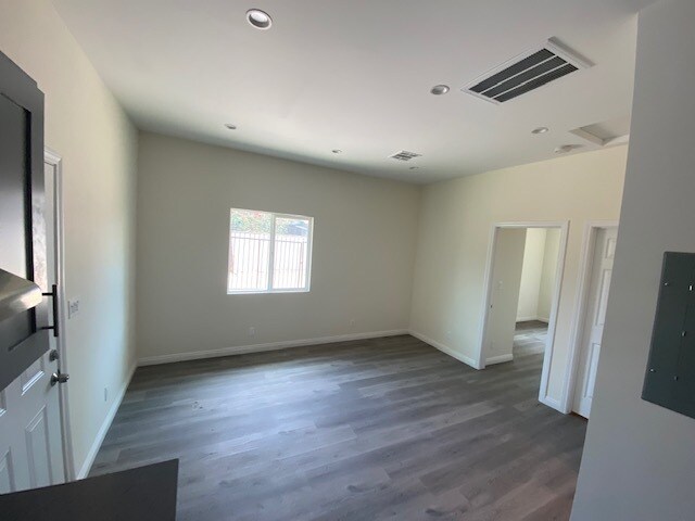 Photo - 2228 S La Brea Ave Unidad ADU