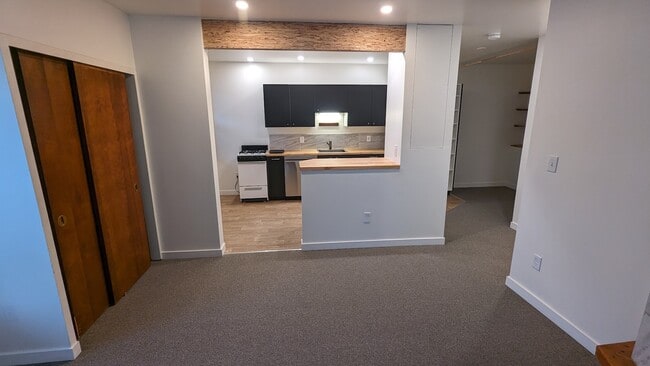 Photo - 3508 Wallingford Ave N Unit 3510#2