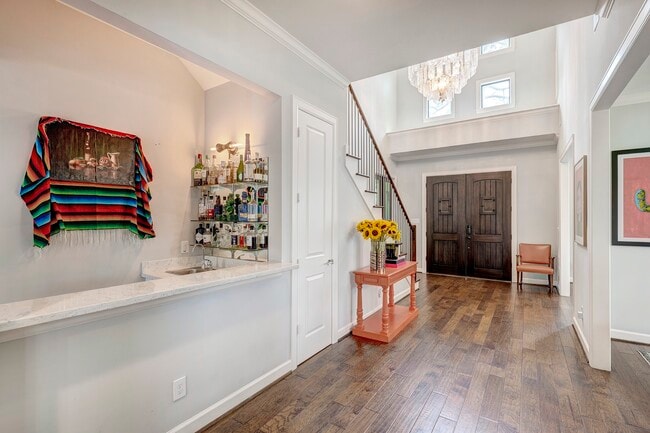 Photo - 224 W 30th St