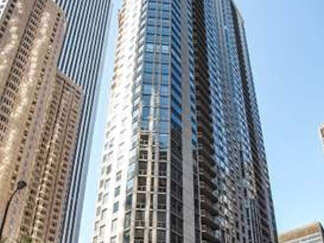Building Photo - 222 N Columbus Dr Unit 2402