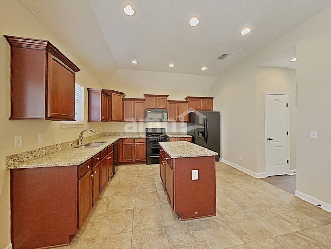 Photo - 808 Ottoe Ct
