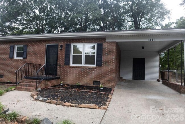 Photo - 1411 Frederick St