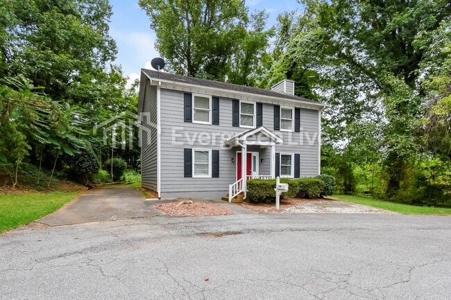 Photo - 245 Guinevere Ct