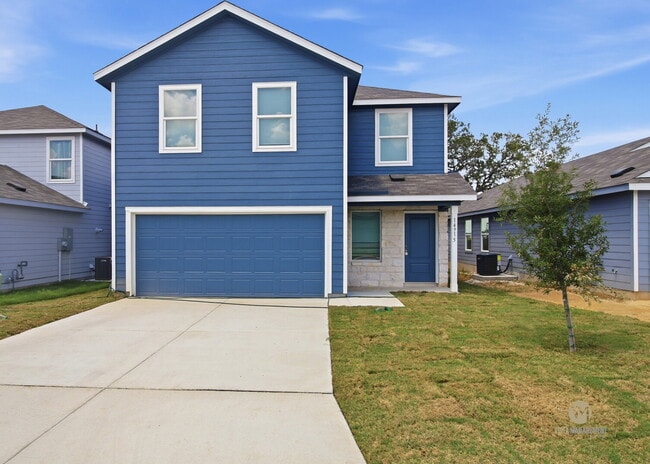 Building Photo - "Spacious 4-Bedroom Retreat with 2.5 Baths in Beautiful San Antonio!"