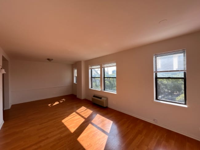 Photo - 4278 N Hazel St Unidad C