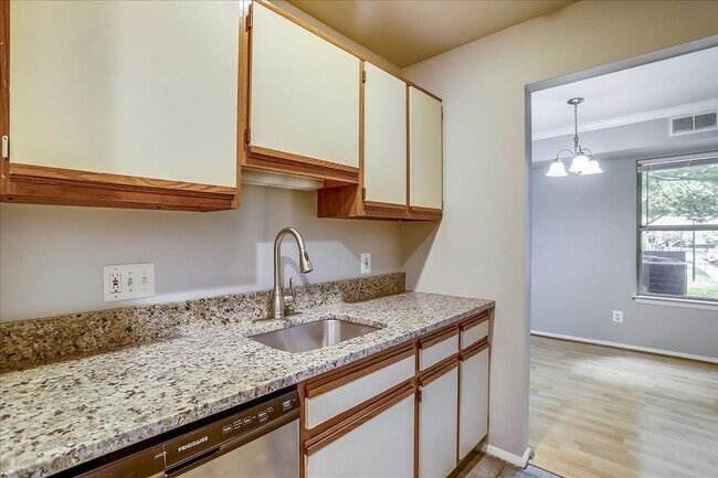 Photo - 7915 Coriander Dr Unidad 102