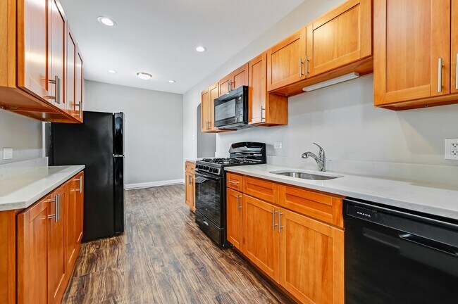 Photo - 10627-33 S. Hale Ave