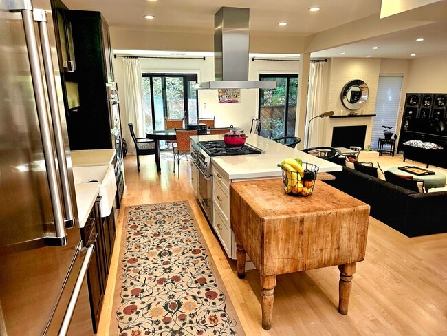 Photo - 1935 Everidge Ct