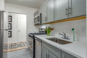 1BR, 1BA - 1100SF