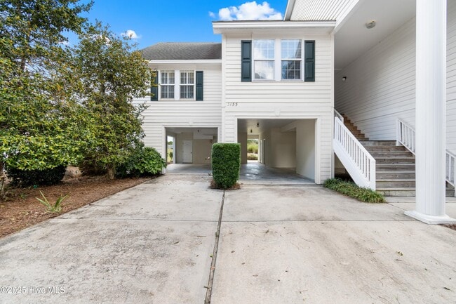 Photo - 3155 Lakeside Commons Dr SE