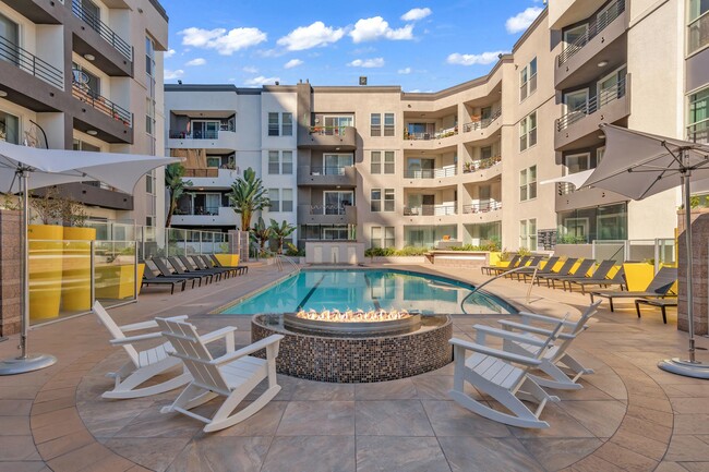 Building Photo - The Westerly on Lincoln Rental