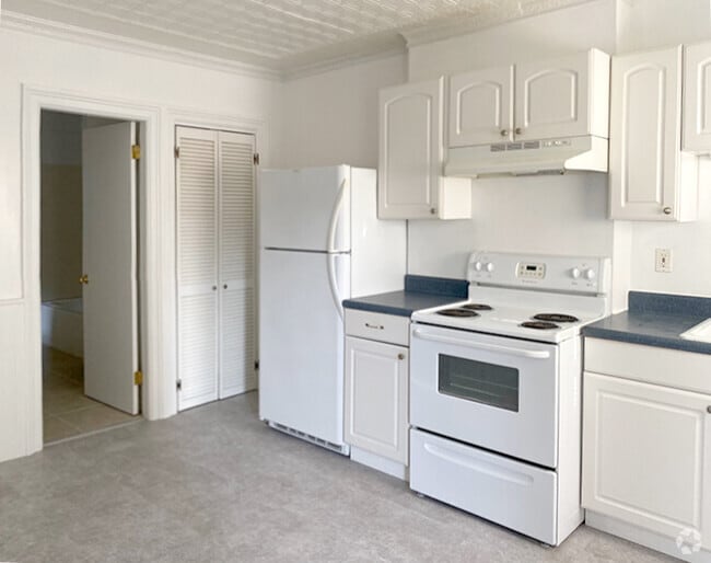 Building Photo - 1110 5th Ave Unit #2 Rental