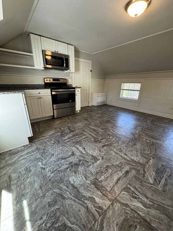 Photo - 39 Middle St