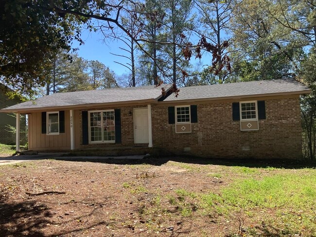 Building Photo - 2050 Cherokee Ct