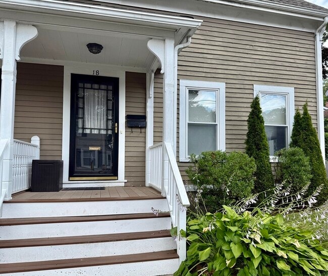 Photo - 18 Union St Townhome