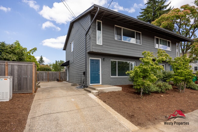 Photo - 6721 NE Klickitat St Unit 6721