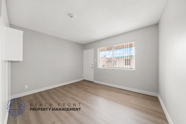 Photo - 12318 Birch Ave.
