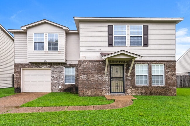 Building Photo - 2500 Boxford Ln Rental