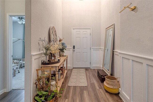 Photo - 116 Staunton Dr