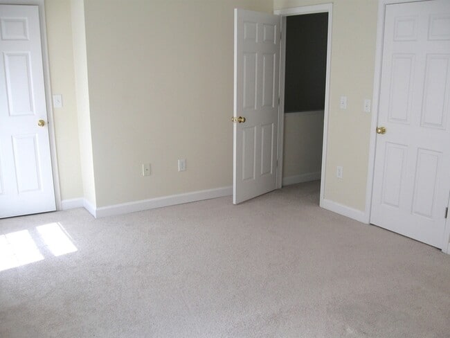 Photo - Condo with Garage for Lease Unit 15