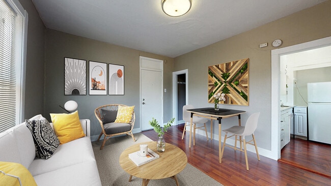 Photo - Governor's Park West