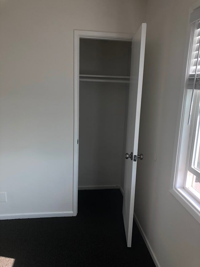 Photo - 912 N Market St Unit 2