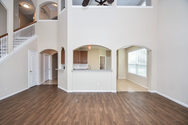 Photo - 21915 Stockbridge Ln