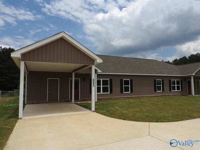 Photo - 223 Fern Bank Dr