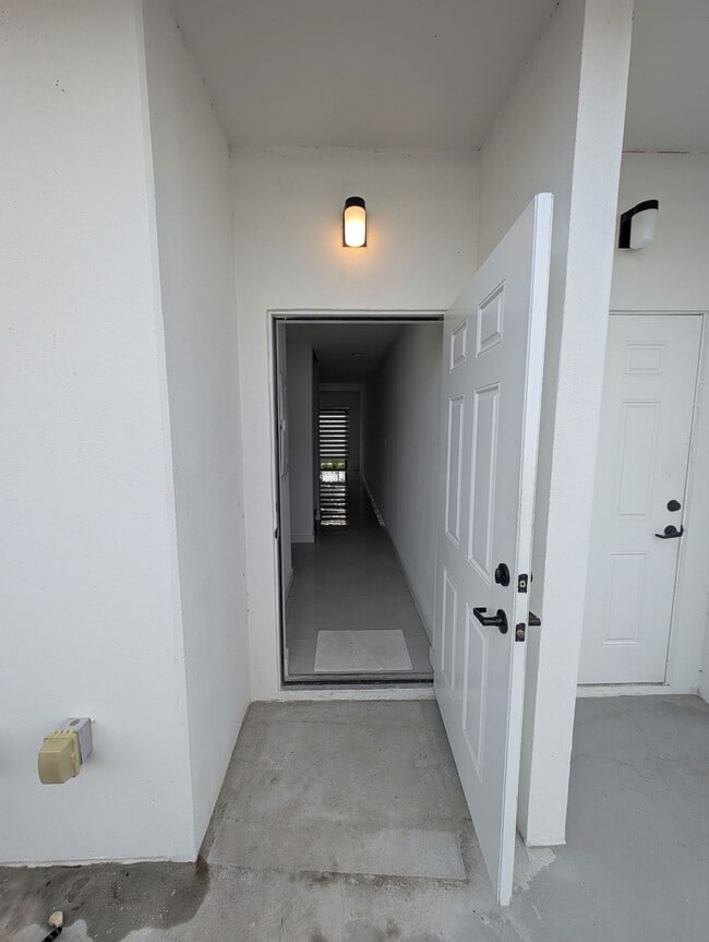 Photo - 26124 SW 146th Ave