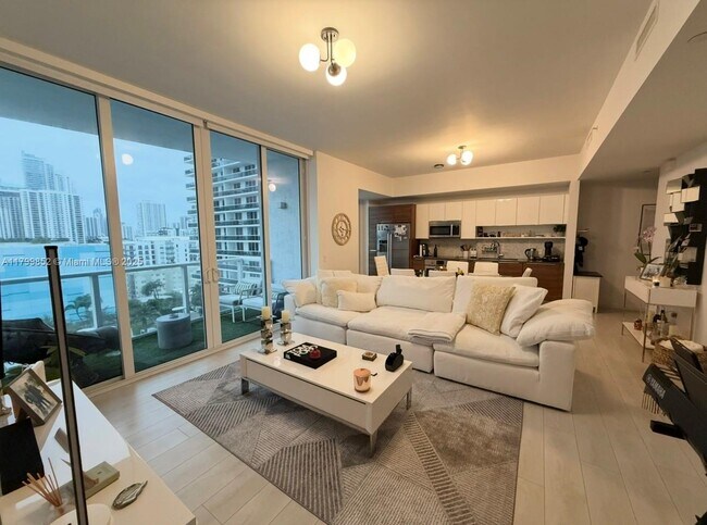 Photo - 601 NE 27th St Unidad 1004 Rental