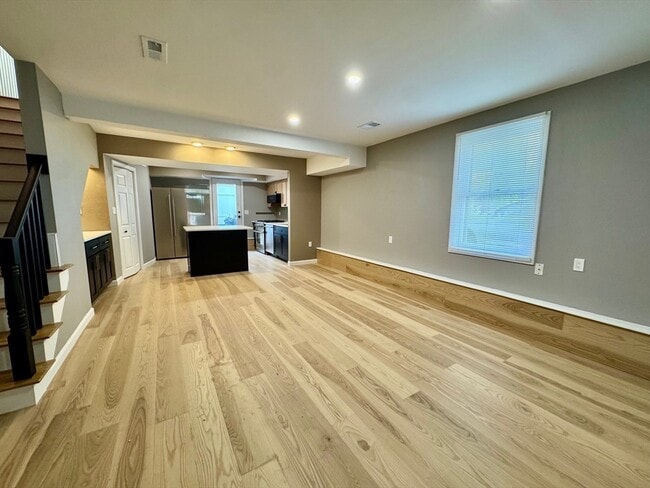 Photo - 91 Bolton St Unit 1