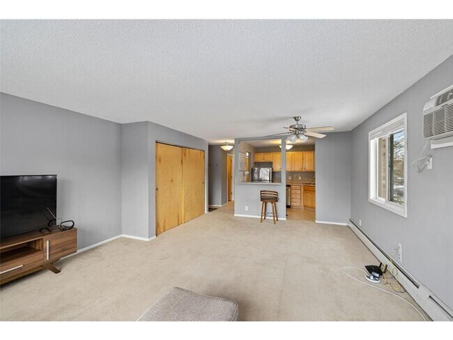 Photo - 3624 E 38th St Unidad D