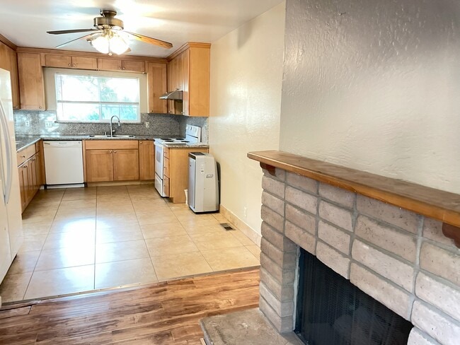 Photo - 43120 Starr St Unit 1