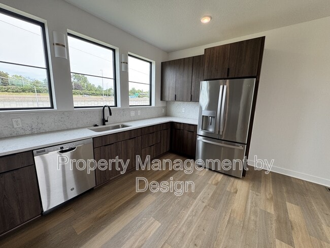 Photo - 1371 Keosauqua Way