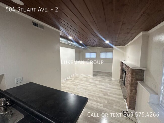 Photo - Fully Updated Studio in Historic Stuart Unit 2