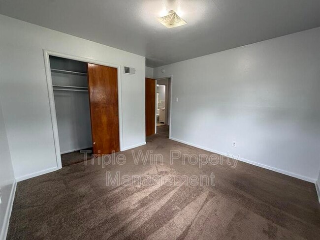 Photo - 1695 Crowder Dr
